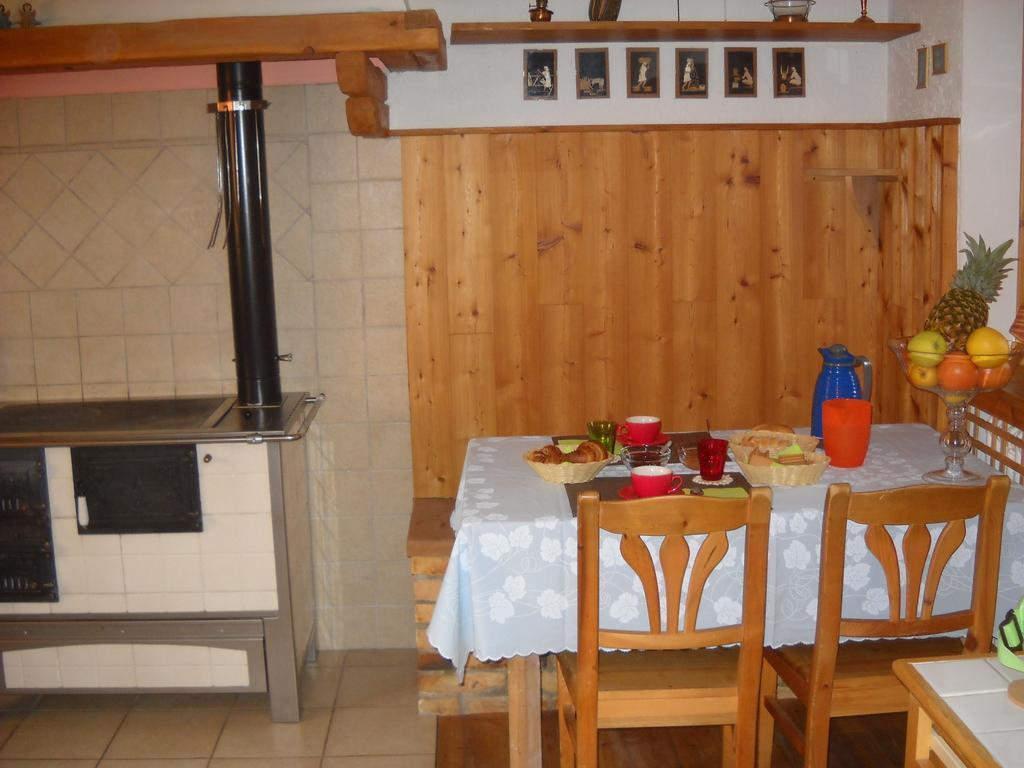 B&B Artemia Trento Bagian luar foto