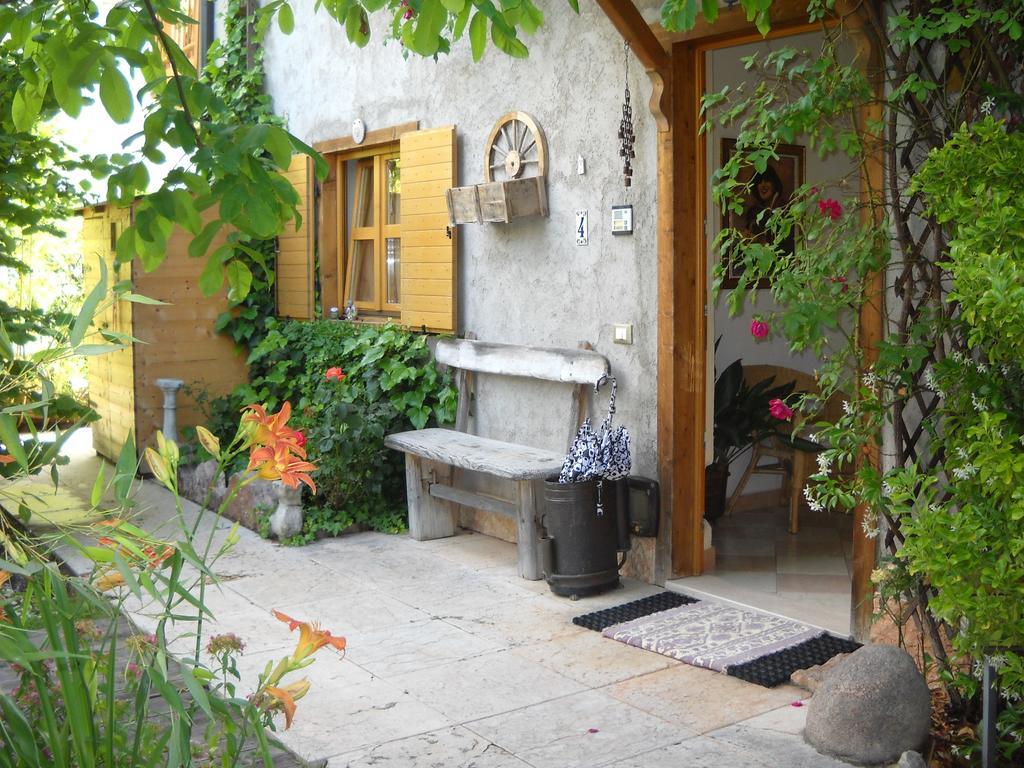 B&B Artemia Trento Bagian luar foto